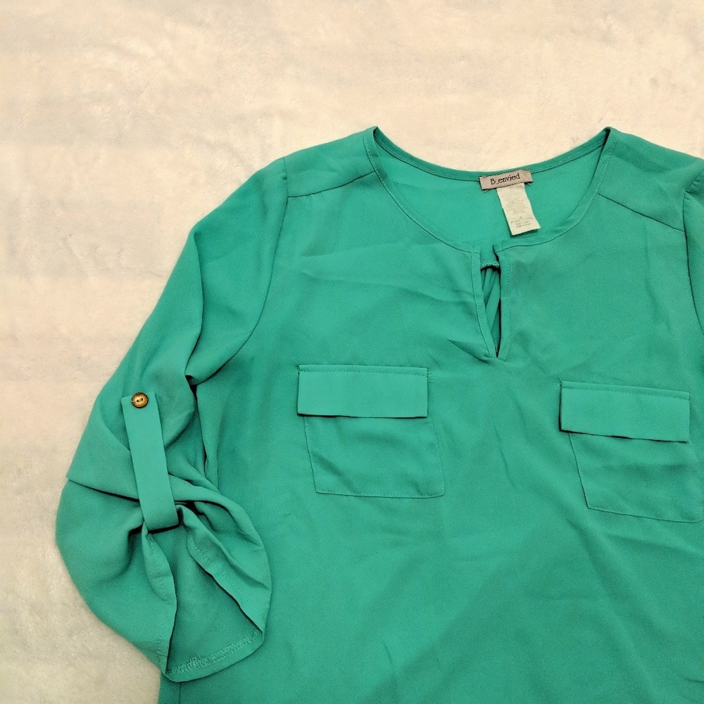B_envied - Blouse WILL DONATE @ END OF YEAR - Picture 5 of 7